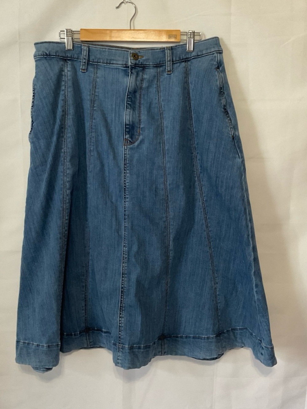 St. John’s Bay Denim A-Line Skirt with Pockets Size 16